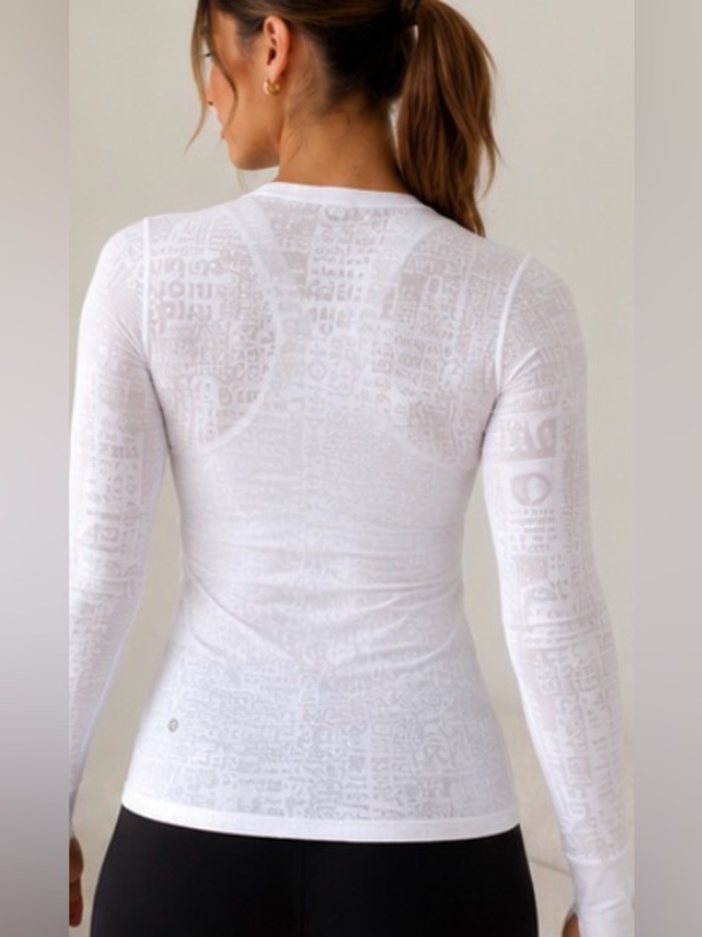 Lululemon Manifesto Long Sleeve White Thumbhole Tee Size 6 - Picture 2 of 14